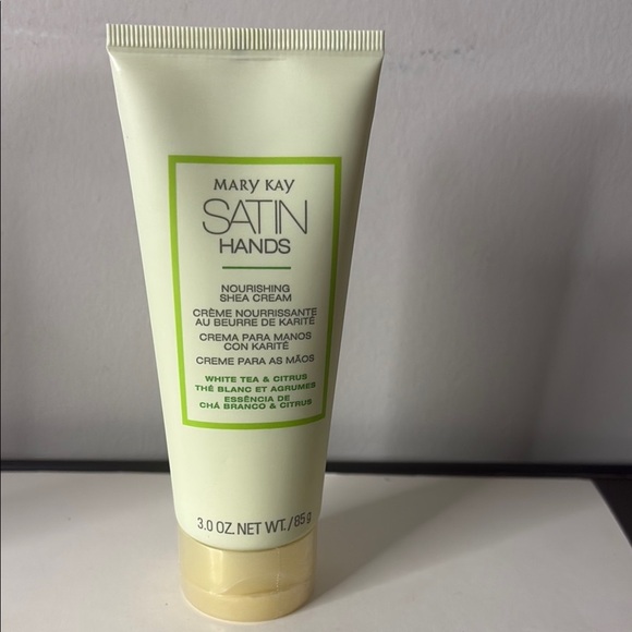 Mary Kay Satin Hands Trio - White and Green - Picture 4 of 7
